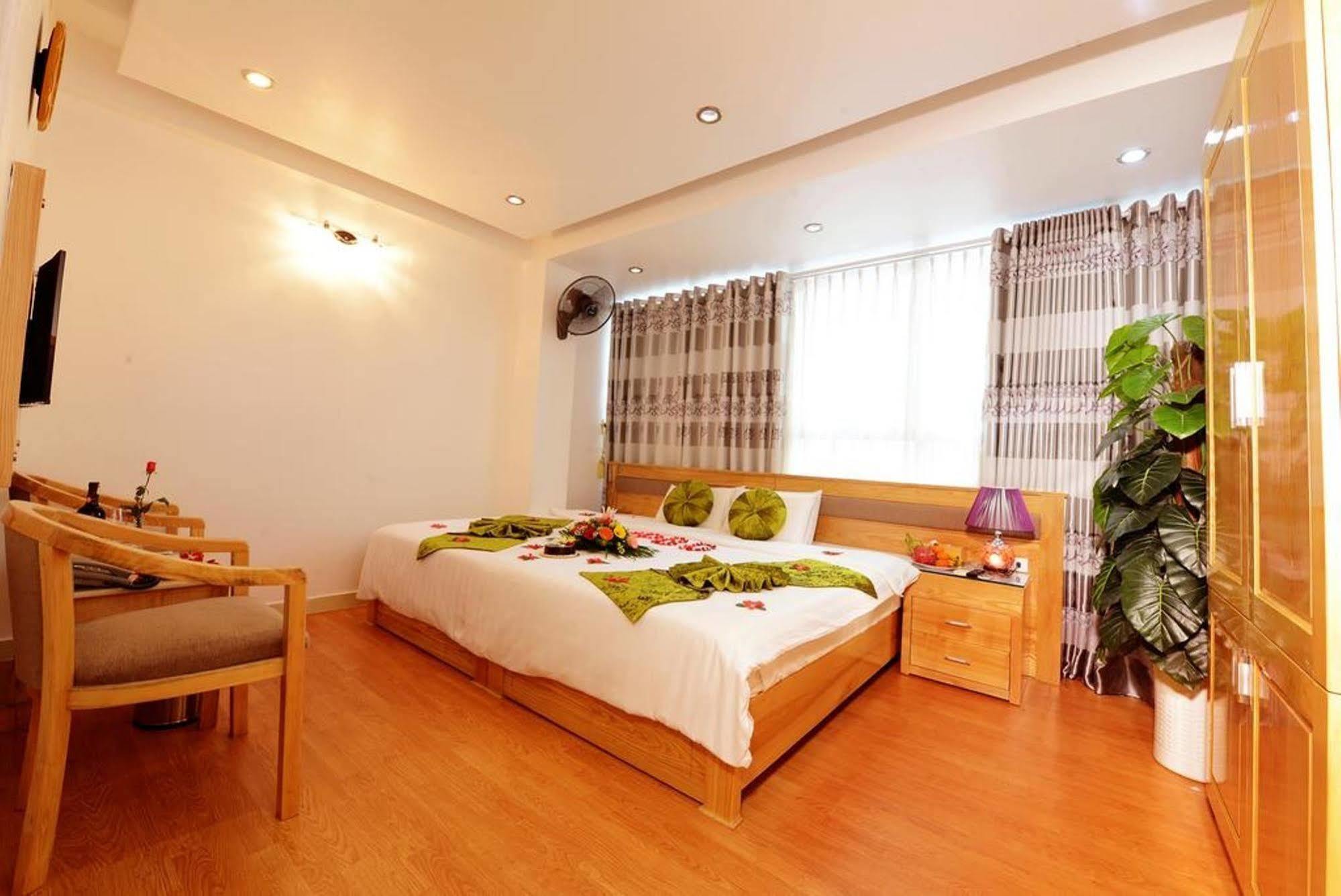 Blue 29 Hotel Ханой Екстериор снимка
